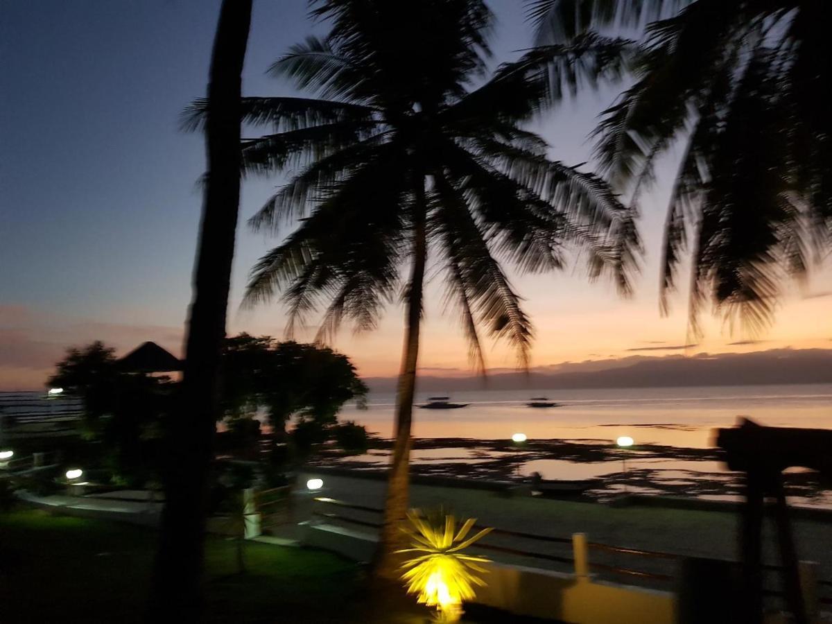 Tauig Beach Resort Моалбоал Екстер'єр фото